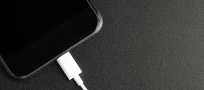 Az EU új szabványa lehet a Lightning port halála? Az EU új szabványa lehet a Lightning port halála?
