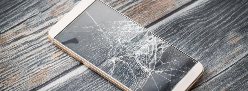 Búcsú a hajszálrepedésektől: törhetetlen üvegből készül az iPhone 11 kijelzője