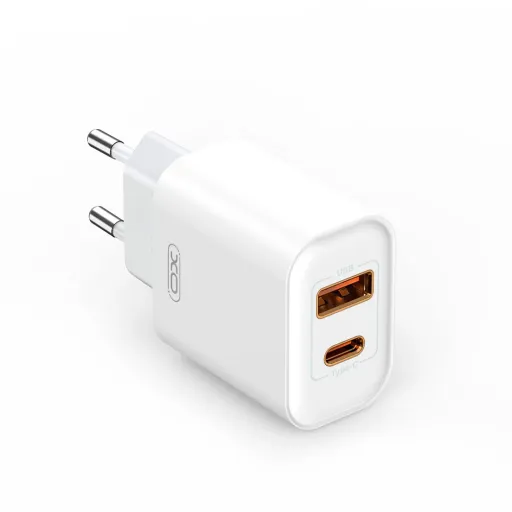 XO fali töltő CE12 PD QC 3.0 20W 1x USB 1x USB-C fehér