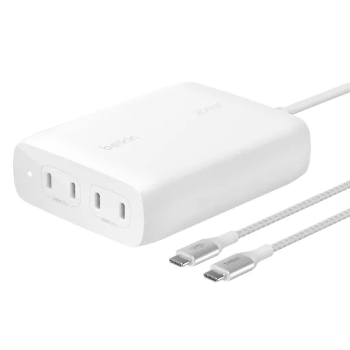 Belkin BOOST CHARGE PRO 200W 4-Port USB-C GaN Töltő - Fehér