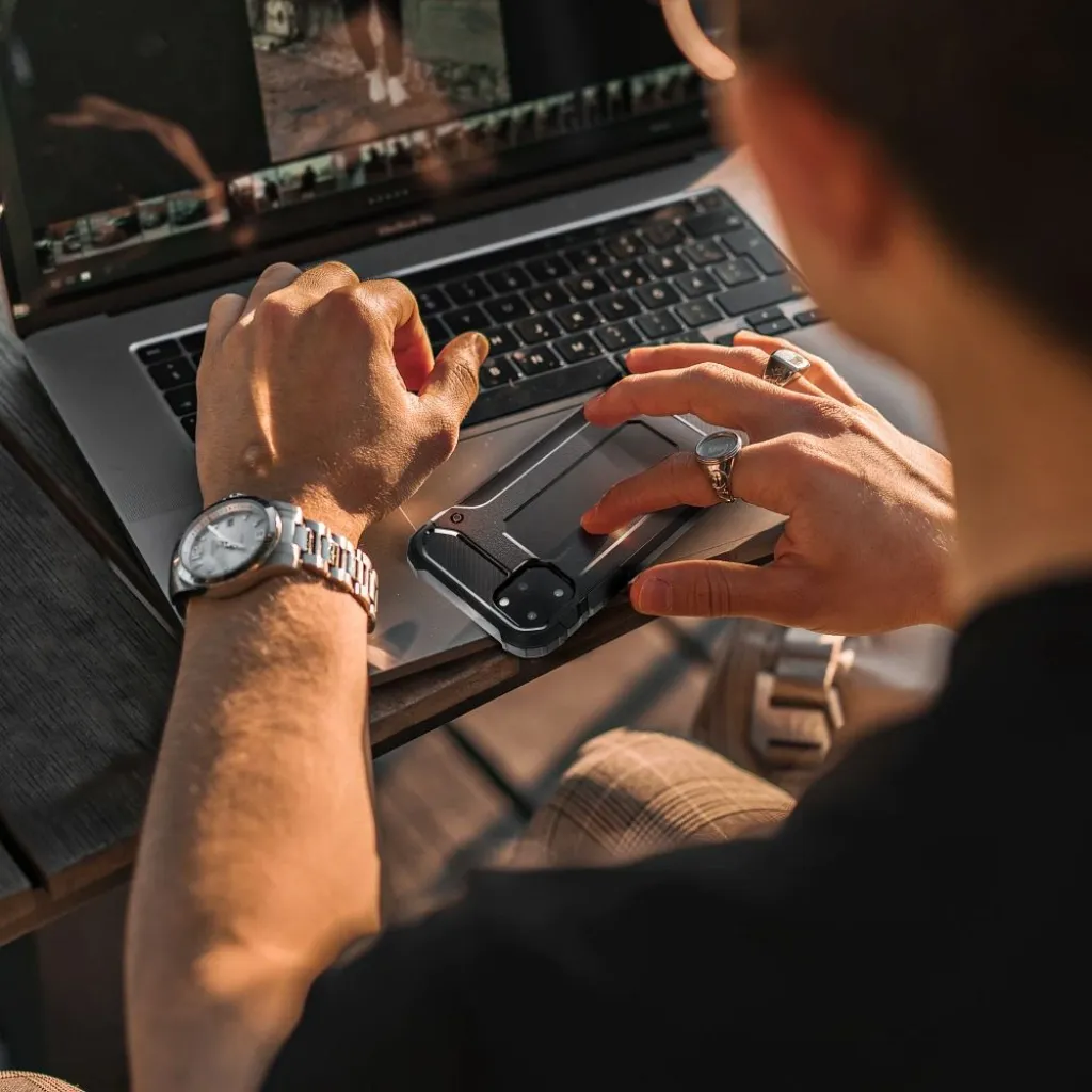 ARMOR tok Samsung S25 Plus fekete - 8