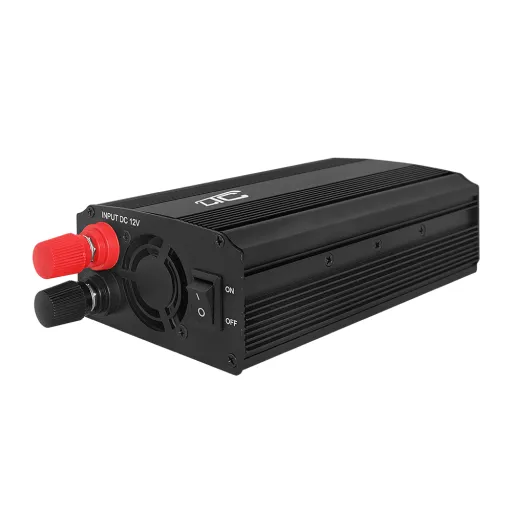 Teljesítmény átalakító be: 12V DC ki: 230V/50Hz, 600W/1200W + 2xUSB-A 5V/2.4A LTC