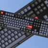 Vezetékes egyedi mechanikus billentyűzet Keychron V6 QMK/VIA RGB Gomb Barna Kapcsoló (fekete áttetsző) - 3. kép