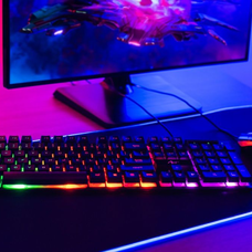 ART vezetékes billentyűzet USB A QWERTY világítással + vezetékes egér USB A világítással AK-50 fekete