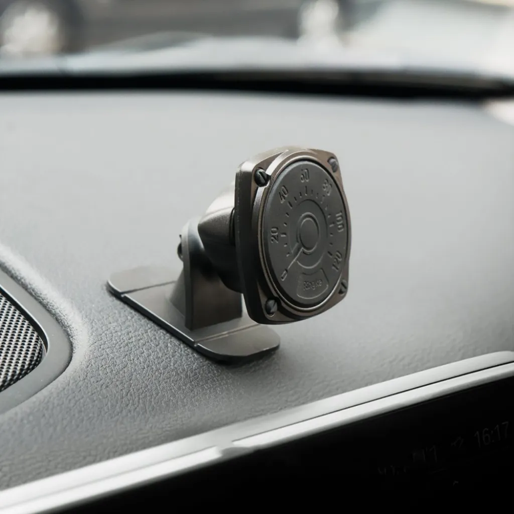 Ringke Power Clip Univerzális mágneses autós telefontartó fekete (ACCM0003-RPKG) - 11