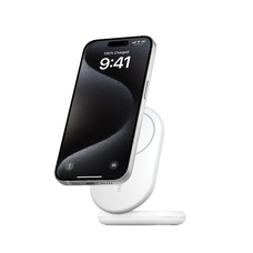 Belkin BOOSTCHARGE Qi2 15W mágneses állvány - fehér tok,