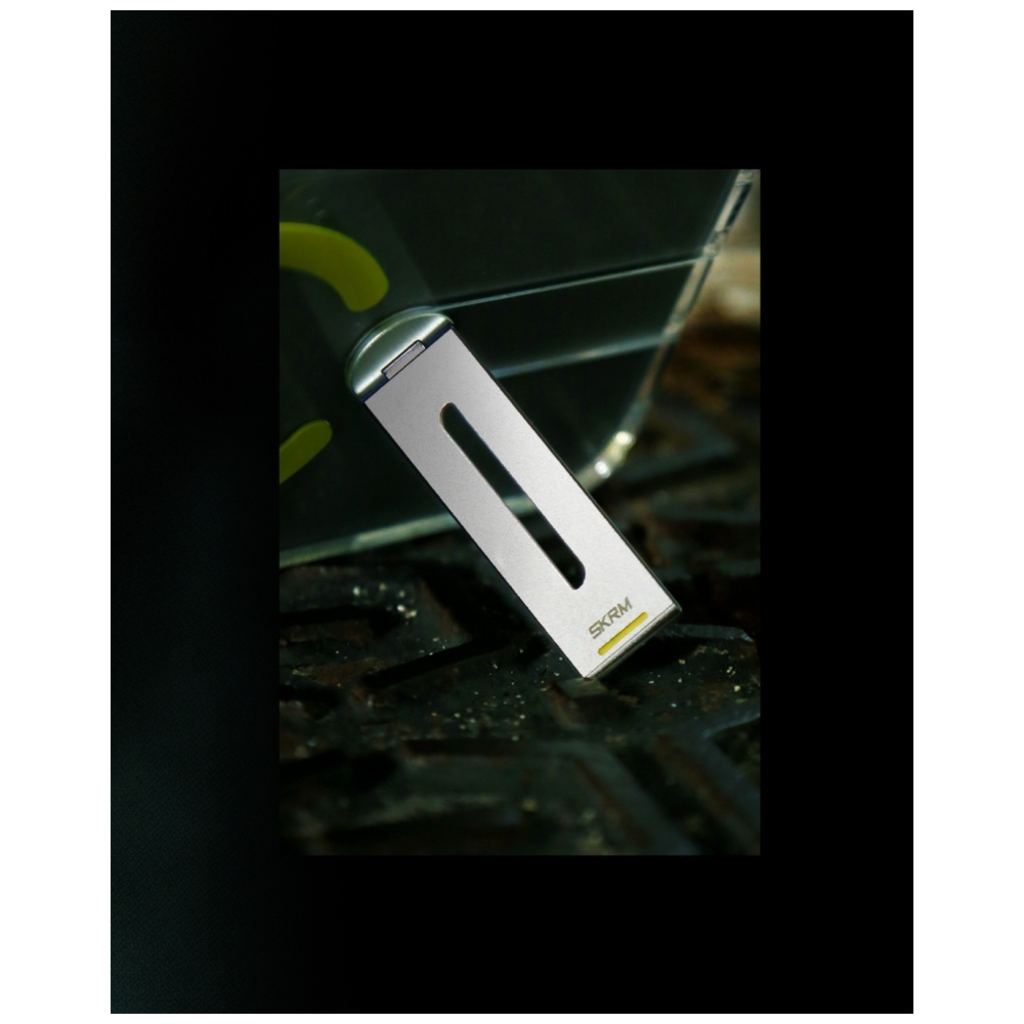 iPhone 16 Pro Skinarma Helix mágneses töltőt, 360 fokban forgatható állvánnyal fekete tok - 8