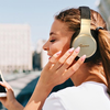 Guess Bluetooth fülre helyezhető fejhallgató GUBH604GEMK fekete/fekete 4G Script - 2. kép