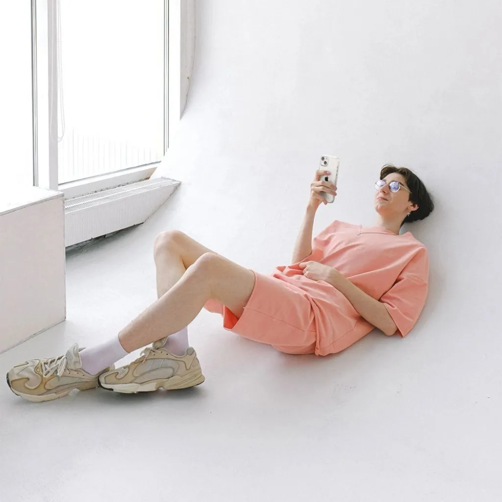  iPhone 15 Kristálytiszta Spigen Ultra Hybrid tok - 11