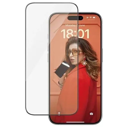 PanzerGlass Ultra-Wide Fit üvegfólia pozicionálóval iPhone 15 Prohoz